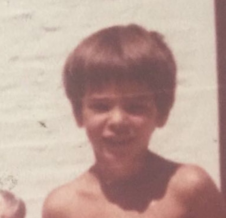 Liniers Ar Twitter Una Foto De Mi Infancia Por Si Se Estaban Preguntando De Donde Viene El Corte De Pelo De Martincito Olgaaa