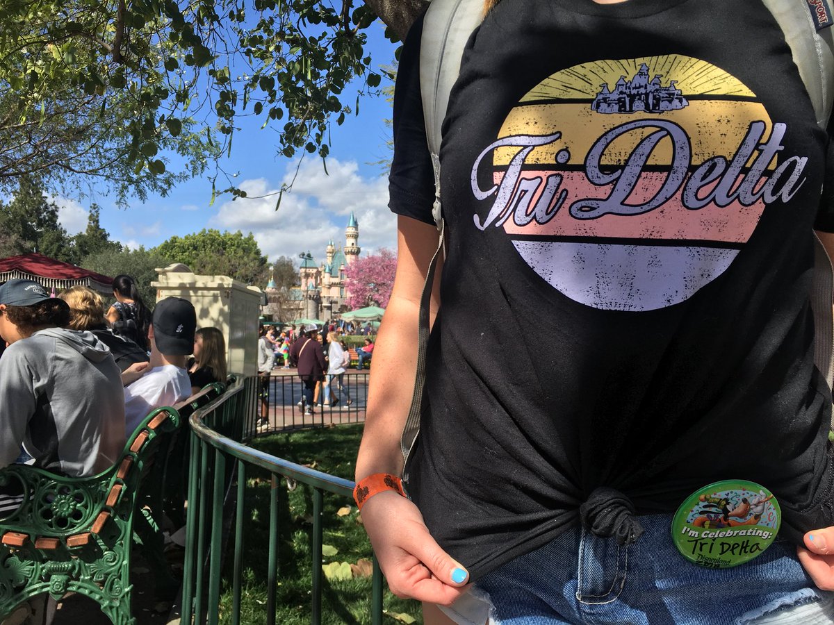 ArizonaTriDelta's tweet image. Back to school we go! Really wishing we could go back to Disneyland!