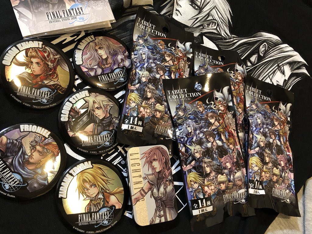 suzumar36's tweet photo. 買い物する時間だけは死守したから狙ったグッズほぼ買えた
何品か売り切れで再入荷を祈ります！バッチは鎧の呪いがあったけど最後にクラウド出た時は泣いたw
さらにラムネでライトニング様が出てまた泣いたwありがとう
みんなのお土産のラムネ誰出るか楽しみ！#USJ 早くまた行きたいです
#FFXR #ユニバ https://t.co/LXXoNwrCEL
