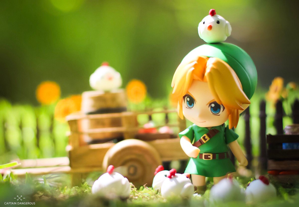 CaptDangerous64's tweet photo. #Throwback ✌🏻 Cuckoo for Cuccos! 🐔#nintendo #zelda #goodsmilecompany #nendoroid #gaming #kawaii #canon @GoodSmile_US @gsc_melytan @ZeldaUniverse @ZeldaInformer @ZeldaDungeon @NintendoAmerica https://t.co/JRUBvUQnUE