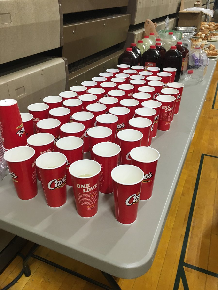 blantoncoates's tweet photo. And so it begins! Giving the kids at Baker Intermediate School a chance to discuss School and Community Violence! #OnTheTable18 #ClarkCountyCommunityFoundation https://t.co/yTnO0SEnRc