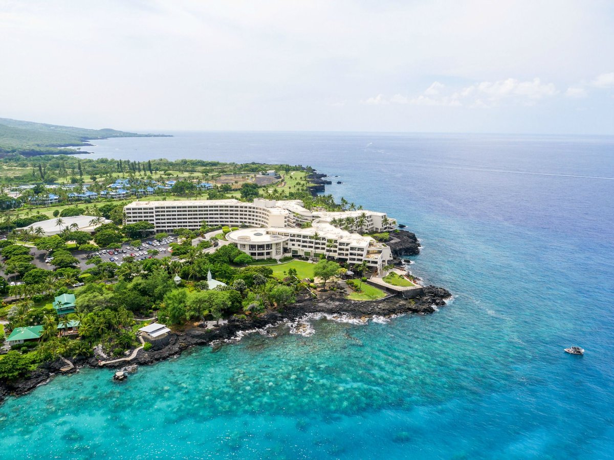 LocoMocoSec's tweet photo. #LocoMocoSec2018 is next week! If you do not already have your training &amp; conference passes then book now! https://t.co/X85gtfV8TQ #MondayMotivation #AppSec #InfoSec #DevOps #Hawaii https://t.co/lBxhxY1c6S