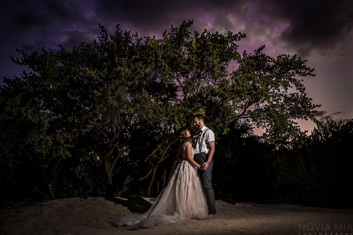 RomancePlaya's tweet photo. We can make your dreams come true! 
Congratulations to Dani &amp; Chris! 

#Whereyouwanttobemarried #Romancebyparadisus #ParadisusPlayaDelCarmen #Wedding #WeddingBeach #BeachWedding #BrideToBe  #México  
 📷 Noviamiaphotography https://t.co/RXXAqYtCsB