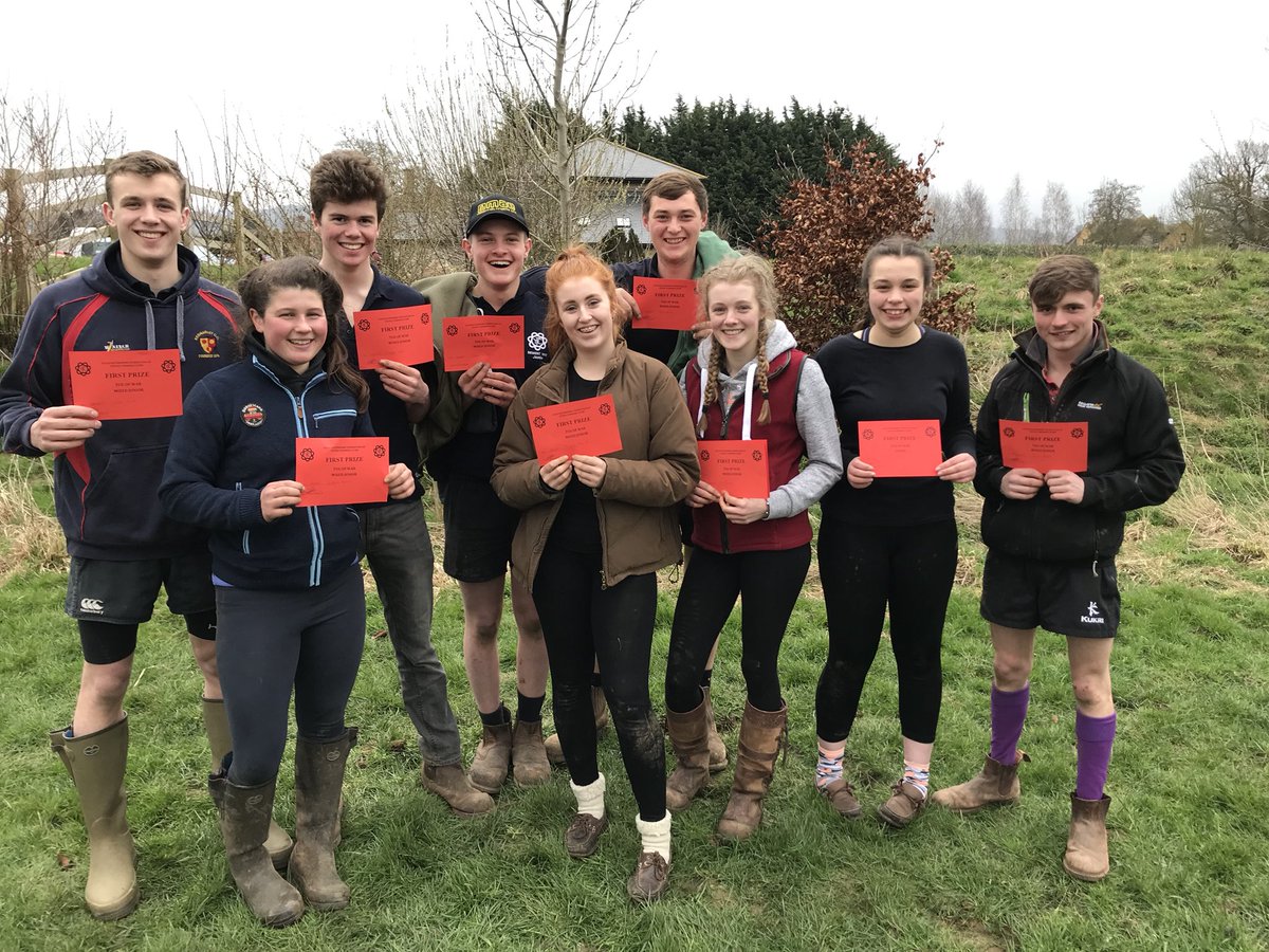 NewentYFC's tweet photo. 3 wins for Newent YFC at tug of war on Saturday! Absolutely buzzing with this 💪🏼🥇 #welldoneteam #yfcdoitbest #tugofwar #newentfamily #newentyfc https://t.co/oTn3sQ9vgG