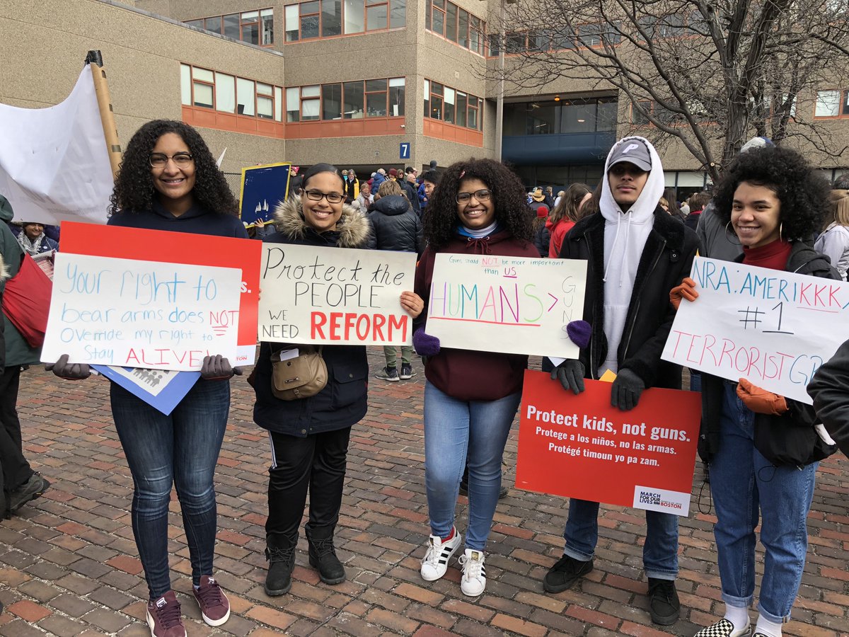 lisakashinsky's tweet image. #LawrenceMA students headed to Boston's March for Our Lives to send President Trump a positive message about their city: '... all the negative things (Trump) had to say, it really made us want to prove to him that’s not what we’re like' bit.ly/2DWJ7yo