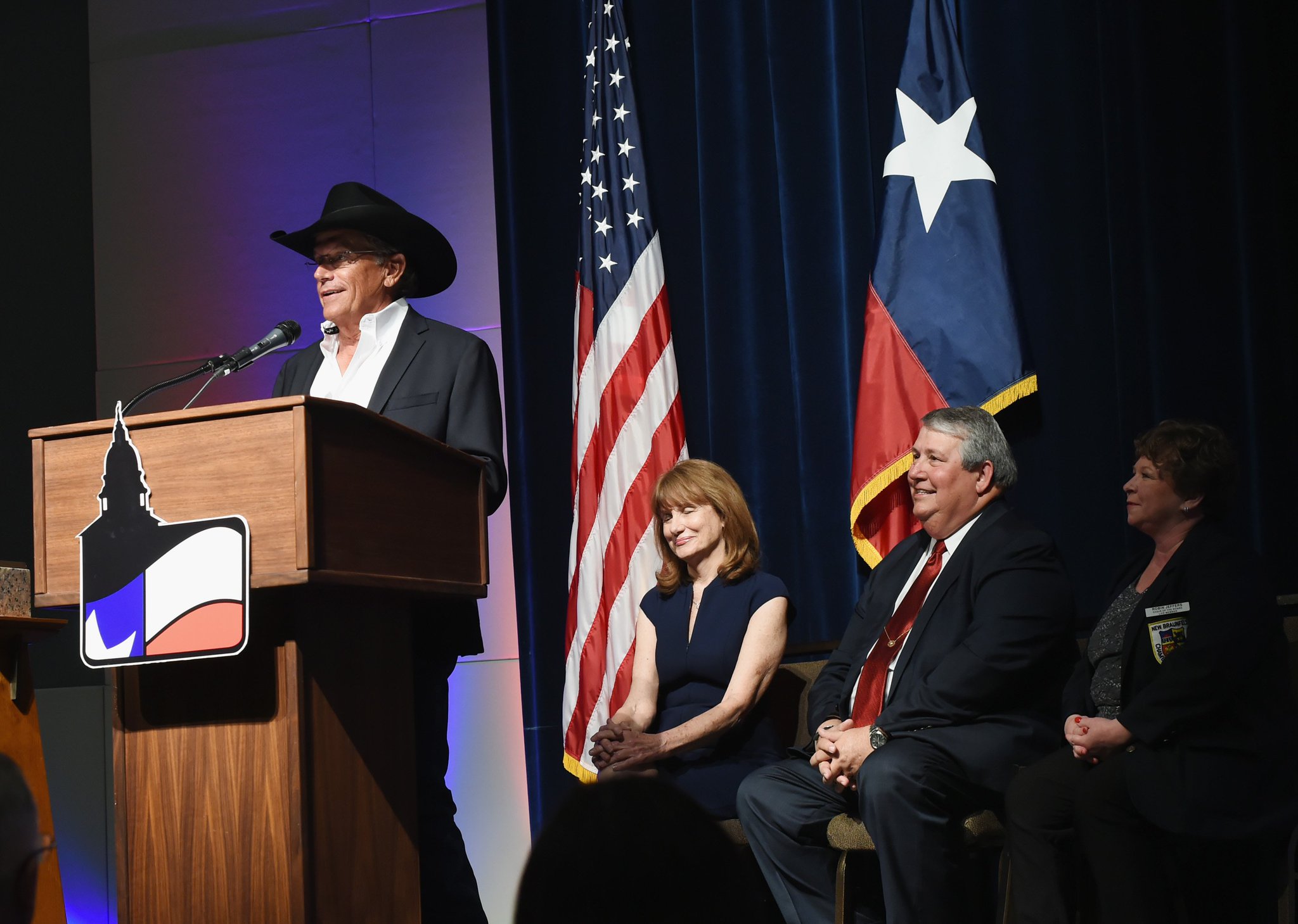 Strait on Twitter STRAIT ACCEPTS TEXAN OF THE YEAR