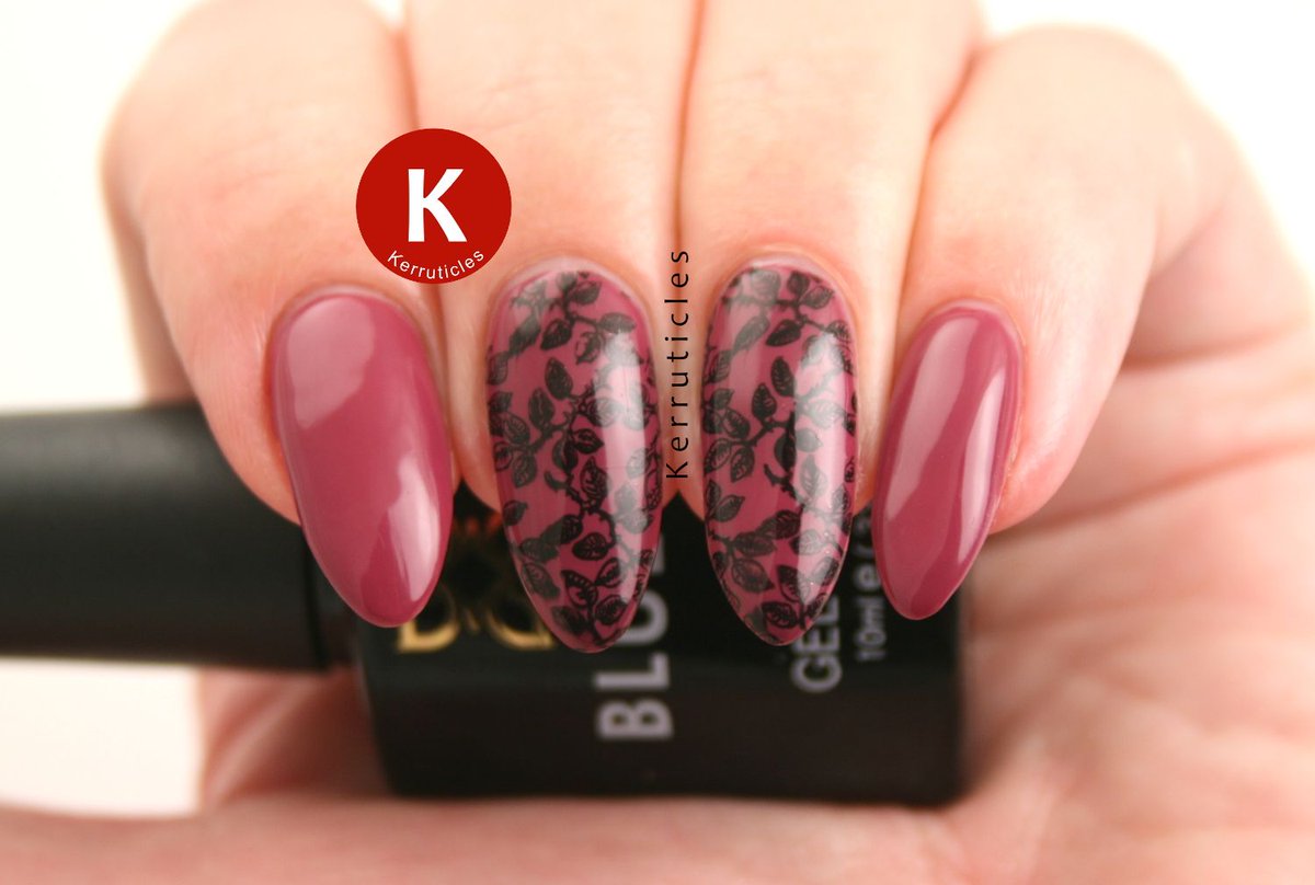 Kerruticles's tweet image. Raspberry with floral stamping using @BlueskyNailsCom Diva Dash &amp;amp; @MoYouNails stamping plate 487  ckerr.net/2I5o6Ur #nailart #blueskygel #gelpolish #MoYouNails #stamping
