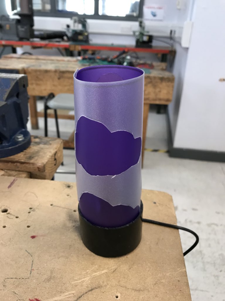 JHSDesignTech's tweet image. Yr 8 usb lamps #design