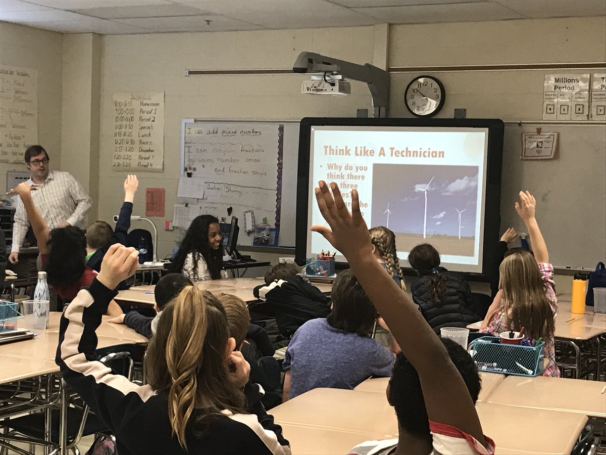 Hillcrest Courtyard tweet media