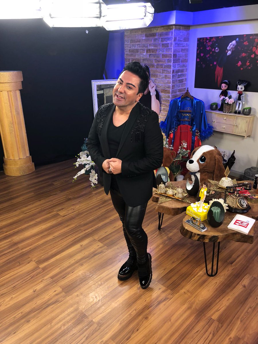 1ANTV_'s tweet photo. Murat Övüç ile Murat'ın Evi 20.00 de @1ANTV_ de.. #1antv hashtag ile siz de programa katılabilirsiniz ve mesajlarınızı gönderebilirsiniz. https://t.co/dODlrBqUif