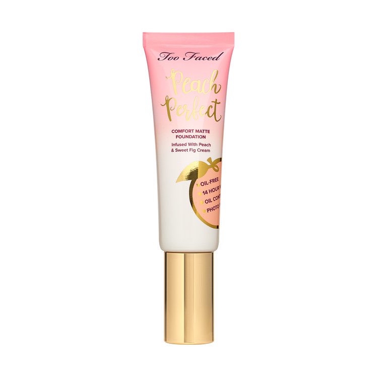 aimeblle's tweet photo. @TooFaced @beautyblender True high med/low full coverage foundation- doesn’t lay on top of my skin- beautiful demi-matte finish. Lightly scented but dries down w/o scent. Creamy not watery/too thick. Easy application w a beautyblender. https://t.co/RZ656AzVQN https://t.co/PwZtQsdX6x