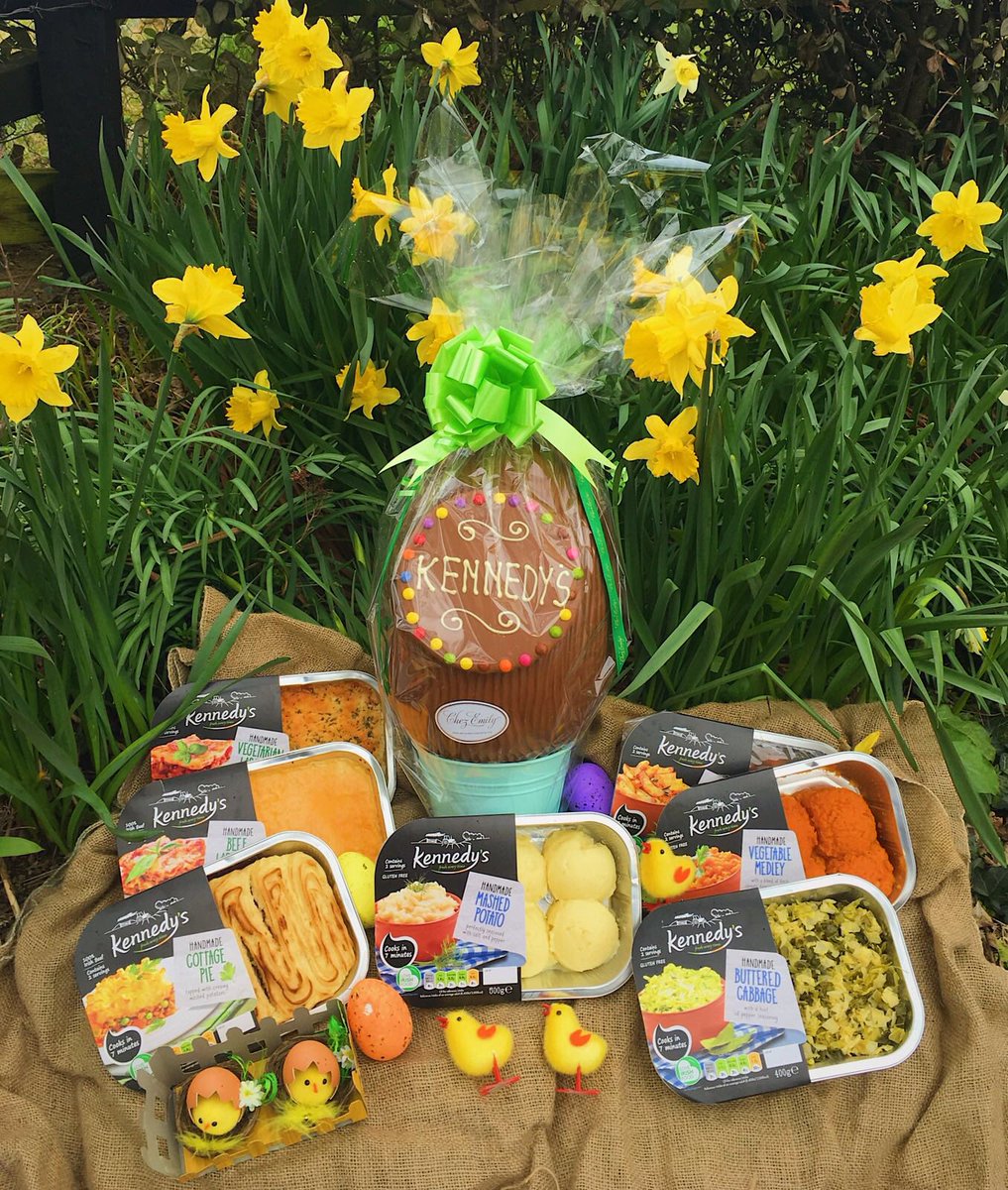 kkproduce's tweet photo. 🐣🎉 EASTER #COMPETITION 🎉🐣

To celebrate Easter this year we are giving you the chance to WIN a hamper of our NEW Kennedy’s Ready Meals plus a 1Kg @chezemichocs Easter Egg. 😍
🔸 FOLLOW @kkproduce . 
🔸 RT
🔸 TAG a family member or friend.  

#WIN #Prize #Giveaway #Easter https://t.co/ULxk54b5Nz