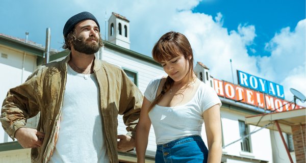 DoctorMusicTuit's tweet photo. Si eres fan de @angusjuliastone apunta: 4 de julio en las @nochesbotanico 

Los australianos presentarán su último disco 'Snow' en concierto en Madrid y... ¡Las entradas ya están a la venta! ▶️ https://t.co/MDnbnTXBFo …
#ajsnow https://t.co/zH03kUnf0I