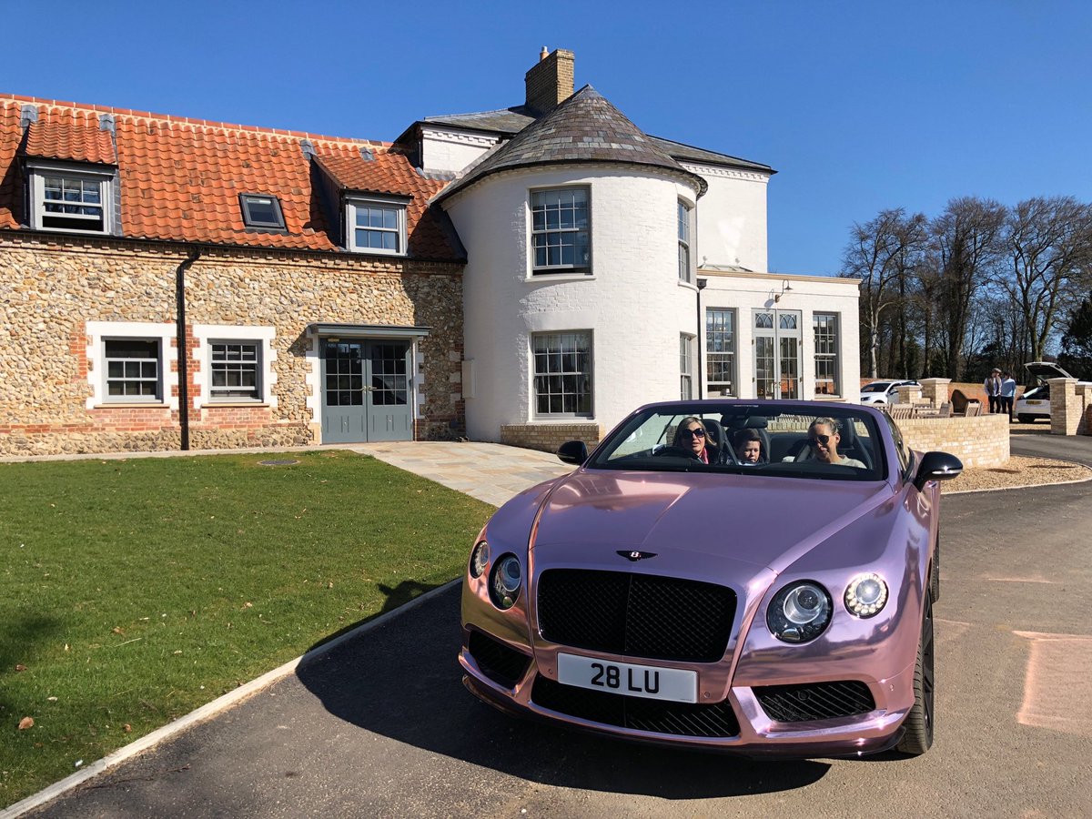 Great family. Lovely weather. Perfect recipe for a superb weekend at The White House. Oh...and a fabulous car!