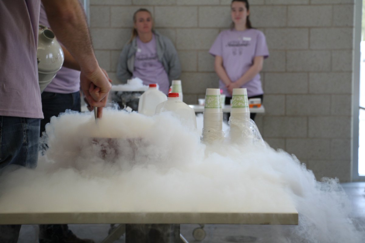 umd_swe's tweet photo. Scibble bots, a lot of slime, a full day of engineering, and a super fun time! Thank you to our Sponsor @Enbridge , Professor Lakhan, Professor Norr and all of our volunteers for helping us inspire the next generation of engineers at our Spring Into Engineering Event! https://t.co/IWnq0LVH3e