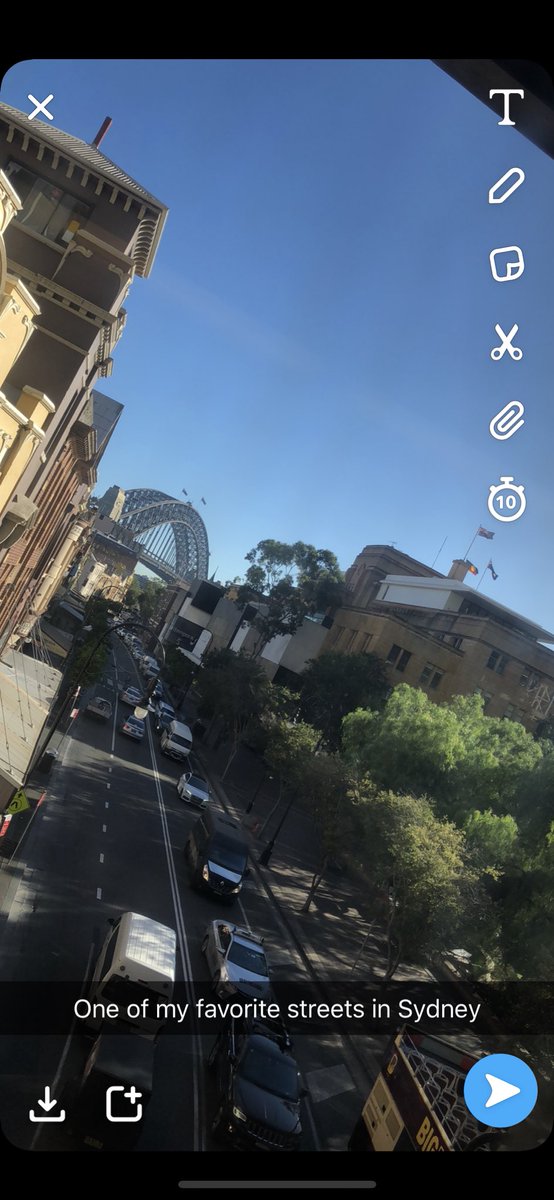 kellilgray's tweet photo. A favorite street of mine in all of Sydney and I get to see it nearly everyday, how lucky am I? #fitchick #fitness #sydney #trainwindows https://t.co/LvaeHs4A0o