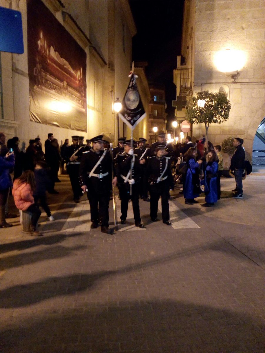 HPHebreo's tweet photo. Nuestra banda de @LaSalvacionaspe esta noche en la Semana Santa de #Novelda acompañada de miembros de nuestra Hermandad. https://t.co/X2Tzd3Iiu5