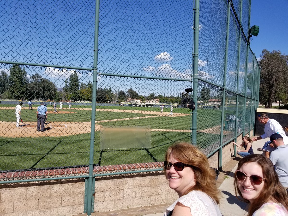 KathieDougherty's tweet photo. I just want everyone to know @EmmaKlym is watching her 2nd baseball game today. Might be a record for her ♥️ #sisterlylove #gomillers #soproud #SpringBreak2018 https://t.co/EgzrqJSSxh