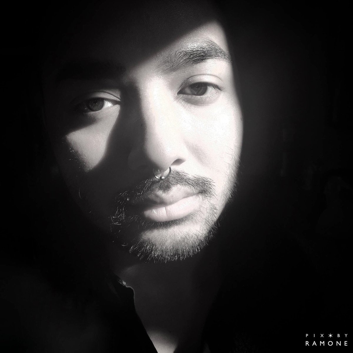 pixbyramone's tweet photo. I’m Shadow (2018) https://t.co/dfBu5XGbLM