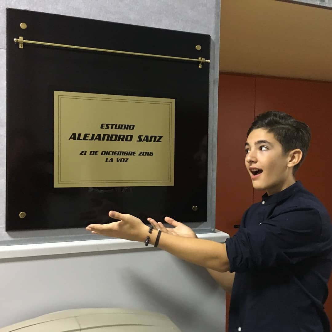 SamuelYareth's tweet photo. Era un reto enamorar a ese jurado, ahora que el destino diga lo que quiera, aqui me tiene #lavozkids https://t.co/nV8So5nlPy