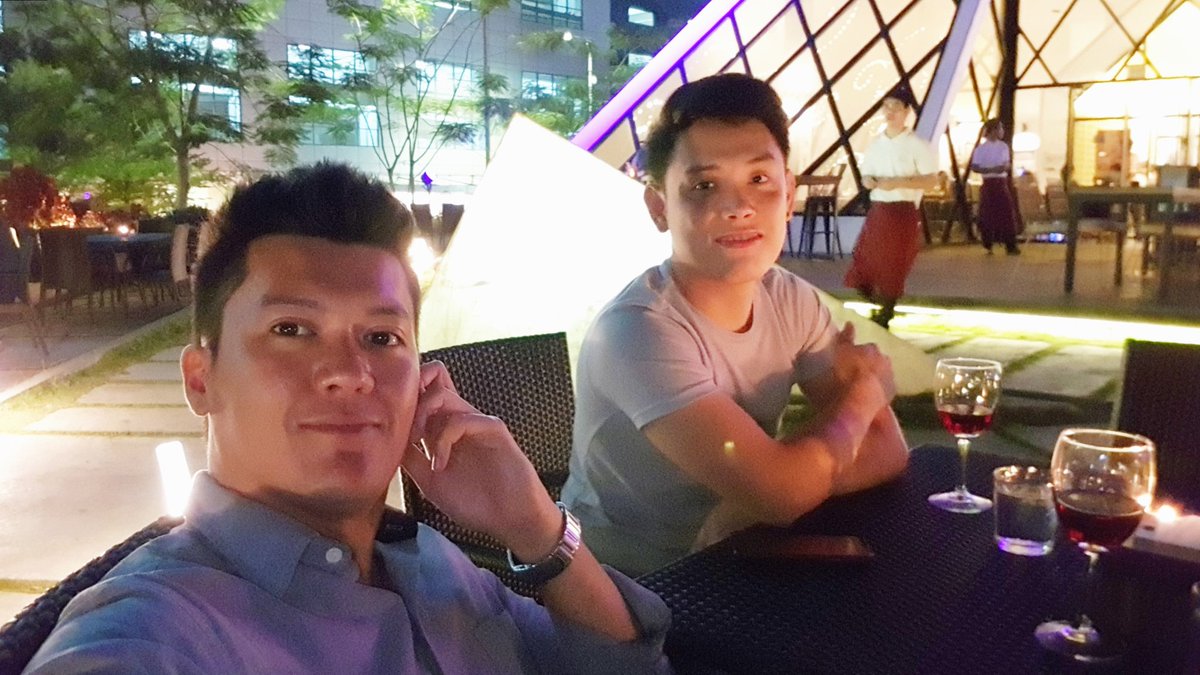 ErickMortelle's tweet photo. Wining together.. 💕 https://t.co/O5h7oHTOuI