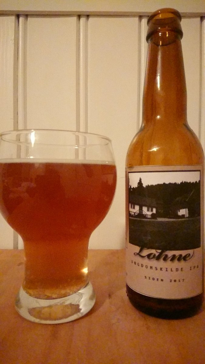StormbryggBrew's tweet photo. Fikk i dag smakebit av #ungdomskildeIPAen til #LohneØl 😊 🍻 Hans sin versjon av Heady Topper IPAen 😊..og nei, jeg overdriver ikke ;) Terningkast: 6 #ipa #beer #øl #homebrewing #craftbeer #ølbrygging https://t.co/GziHWg7iY4