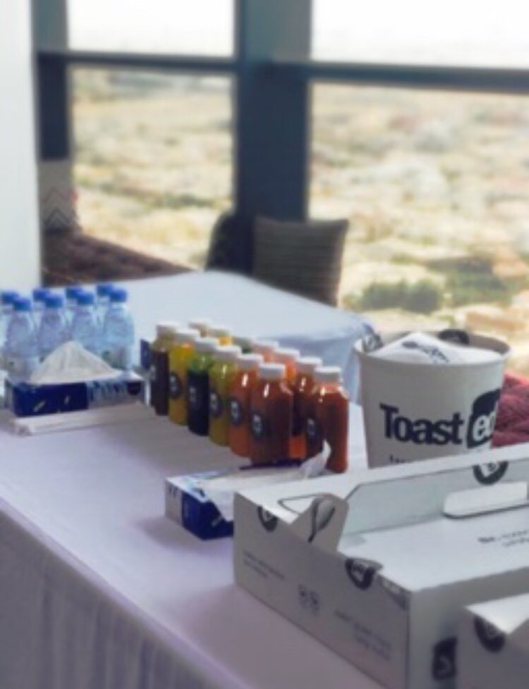 toasted2go's tweet photo. سواء كنت في عزومة أو اجتماع ! إد بوكس هو الخيار الأفضل ! https://t.co/7OWxe2xNpC