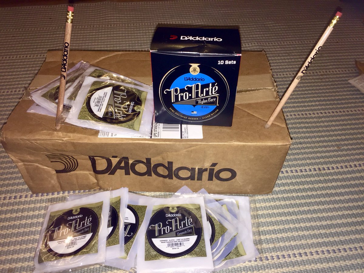 craig_ogden's tweet photo. Happy days!! Thank you @DaddarioandCo. #beststrings https://t.co/u5ukW8KNZ7