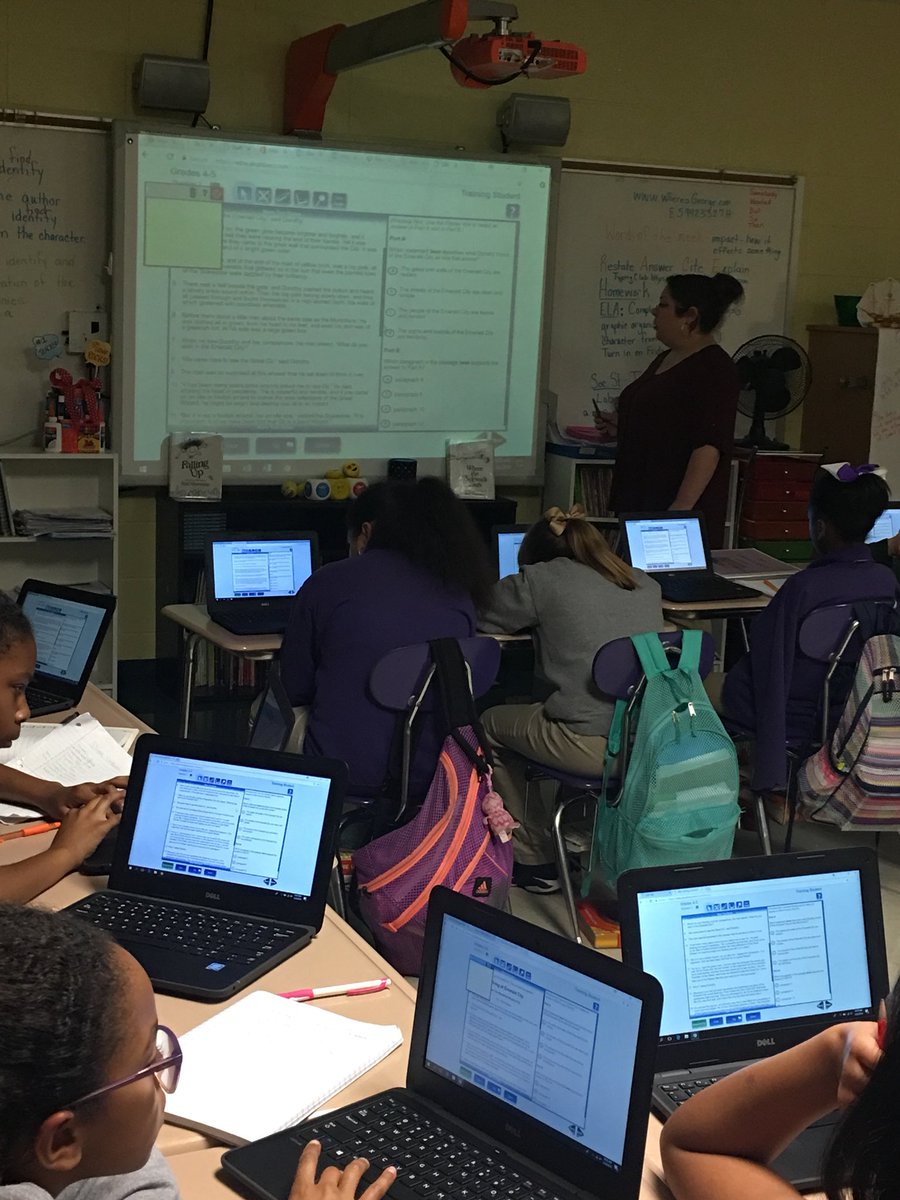 ECWPRIDE's tweet image. Creating claims and highlighting evidence in the text! #PreparingForLEAP #MrsValenzuela’sClass 🦁😎