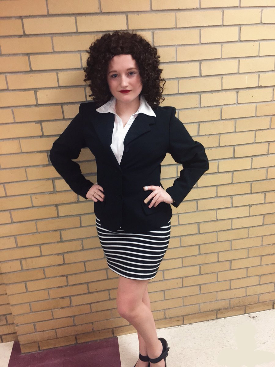 kylie_giel's tweet photo. Chutney wants you to come see Legally Blonde at EF april 12-15!!! tickets available online π#iwasintheshower @EFHS_Musical https://t.co/aCUkfcbP0g