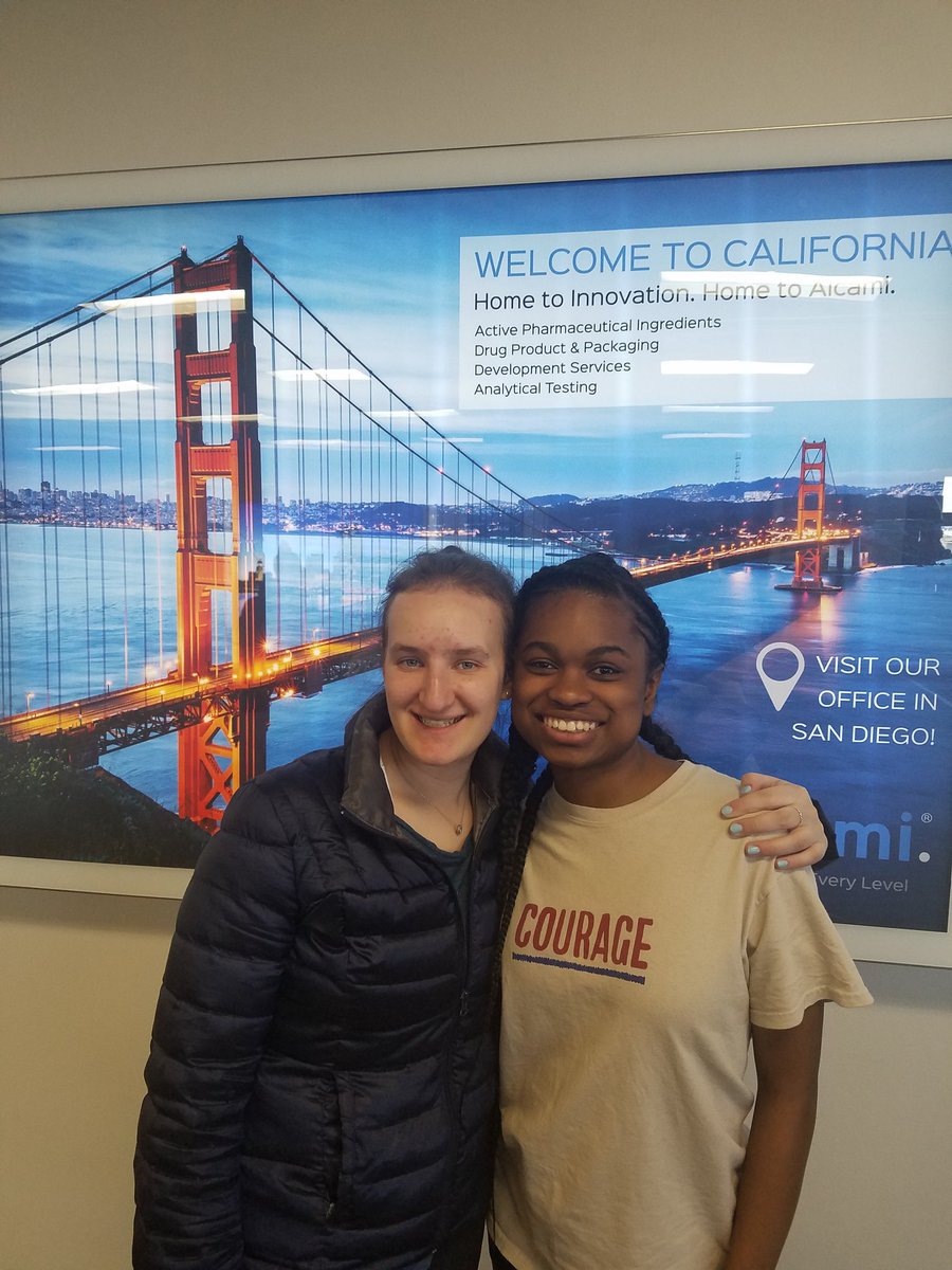 HBCGCJapanSat's tweet photo. Diana and Jordan doing a whirlwind tour of San Francisco! It is beautiful this time of year! https://t.co/r34iOXJzKy