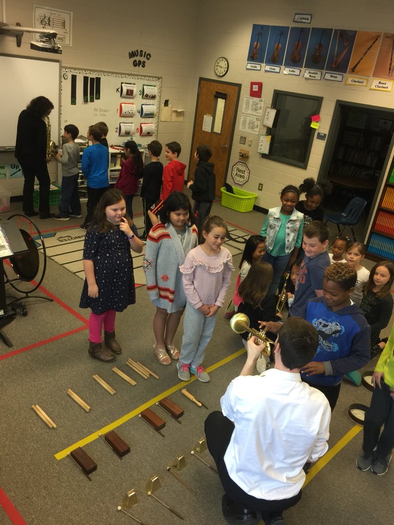 oden_kim's tweet photo. Thanks to KSU music education majors for sharing your time and talents with our Bullard students. @CobbPerforms @bullardbulldogs #instrumentexploration https://t.co/CaZvvjCZZ8