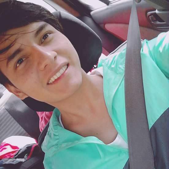 ZureJesus's tweet photo. ama, sueña y sonrrie pero siempre con una actitud positiva!☺ https://t.co/f93H8aEKxl