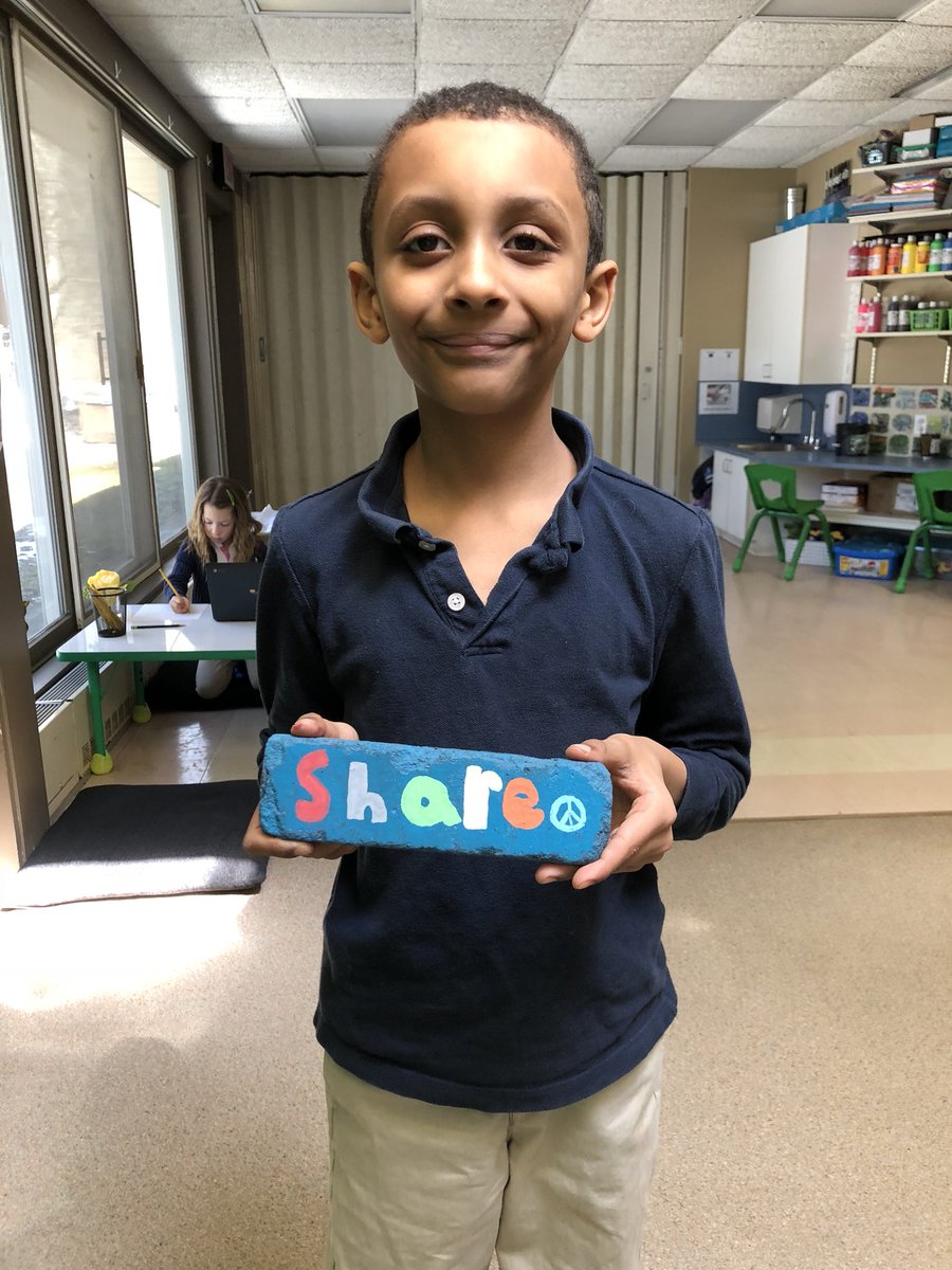 bluedaisyteach's tweet image. #grade2 student finished our brick #walltherapy @MCCHarvardEd @KINDSnacks @ACSRochester #makingcaringcommon