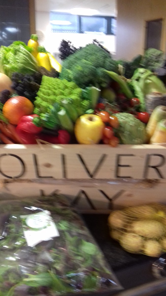 umic089's tweet photo. Thank you to @OLIVERKAY_ for supporting our team meeting @CateringAcademy @ServestFoodCo @MichelleJMc2002 #goteammichelle #freshproduce #greatideas #greatermidlands #lookingforwardtonexttime https://t.co/L5ZHcXHAaU