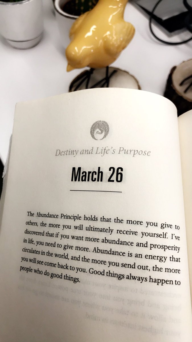 sakeenaalmanji's tweet photo. Abundance is an energy that circulates in the world, and the more you send out, the more you will see come back to you #26Mar #robin_sharma #daily_inspiration https://t.co/hIrZrpNNta