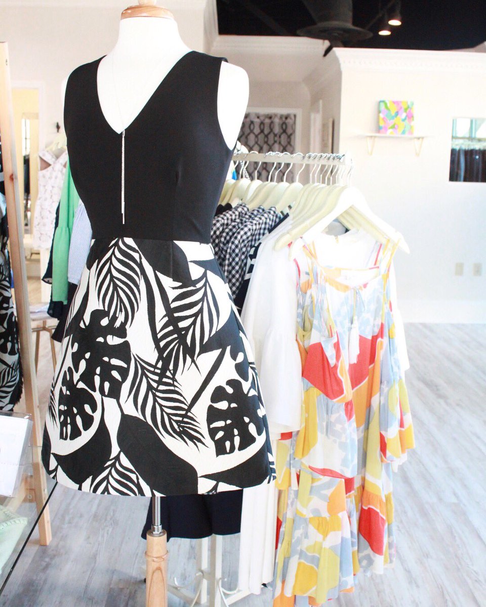 TheForumILM's tweet photo. April isn’t too far off which means...
🌹🌸Garden Party!🌻🌷 Come get ready for all parts of #AzaleaFest with us! Shop these looks at Zia Boutique in the Forum 🌺
#ShoptheForum #GardenParty #WilmingtonNC https://t.co/a5Cby1zzNp