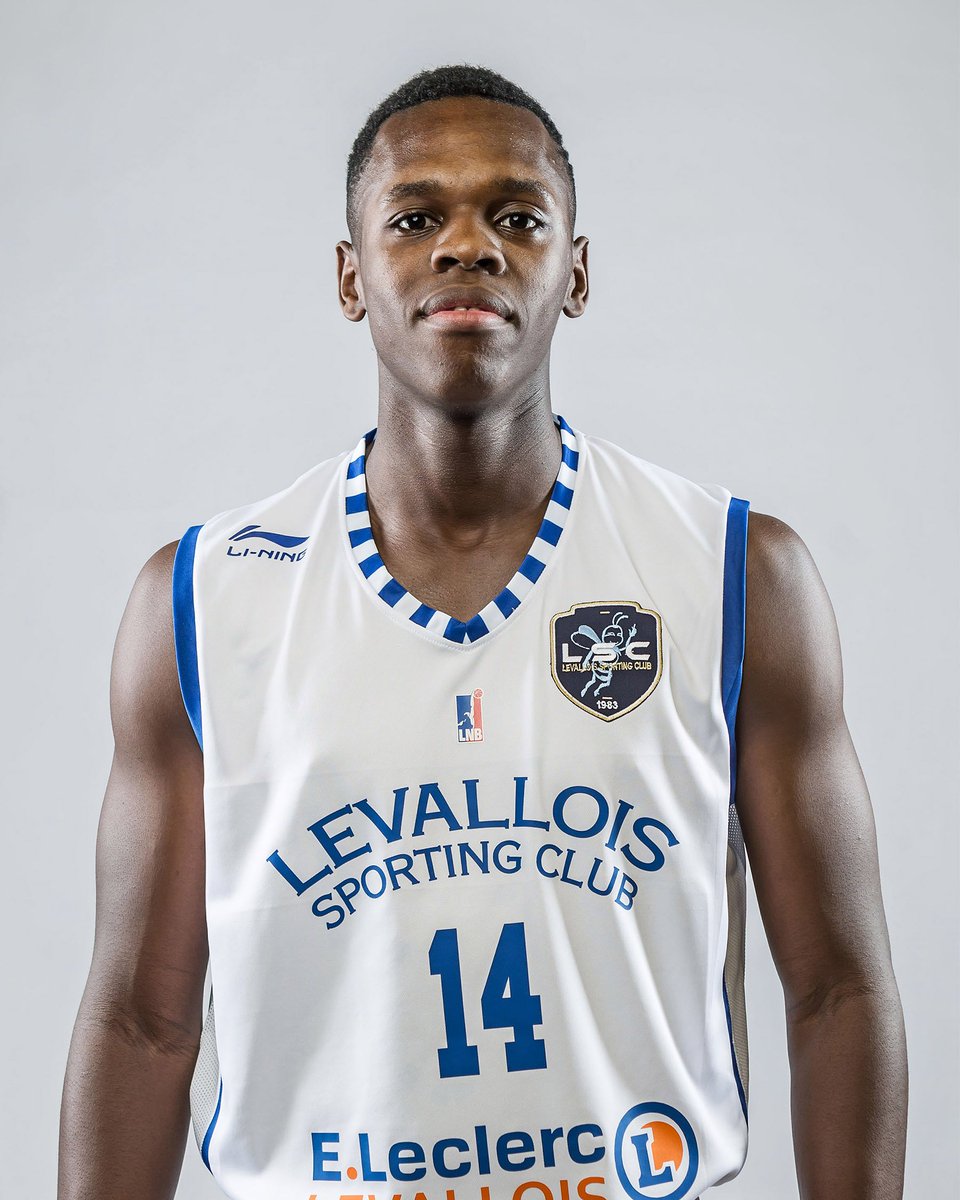 Metropolitans92's tweet photo. Nous souhaitons bonne continuation et une très belle fin de saison à notre capitaine de l'équipe de #Espoirs @fredloubaki qui rejoint le championnat NM1 #LMFormation #LMFamily 💪🔥 https://t.co/9x1REGzruh https://t.co/x1SUYRPBYh