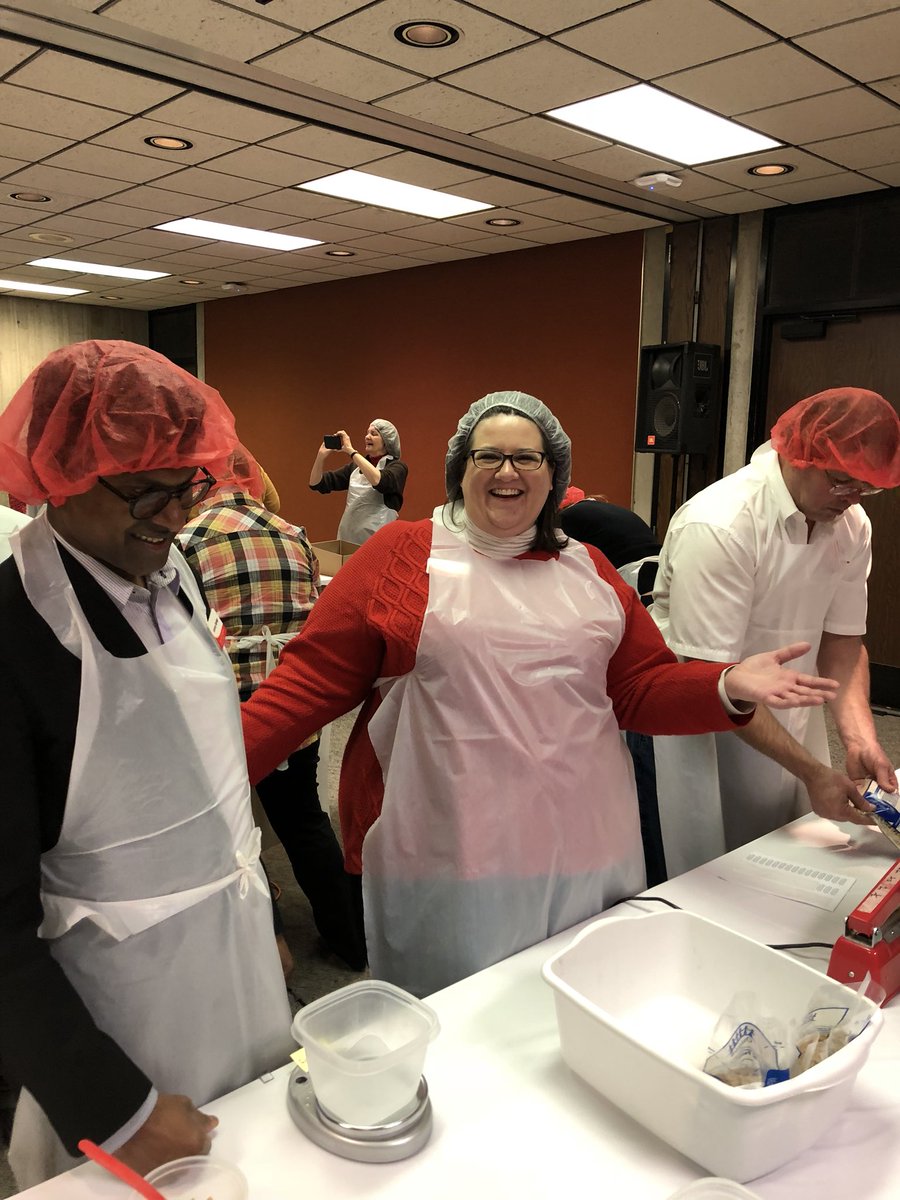 ISUExtDallasCo's tweet photo. Region 13 helping to make a difference. @ISUExtension @ISUExtDallasCo @ISUExtPolk #StrongIowa @MftH https://t.co/nm2qoZzE2T