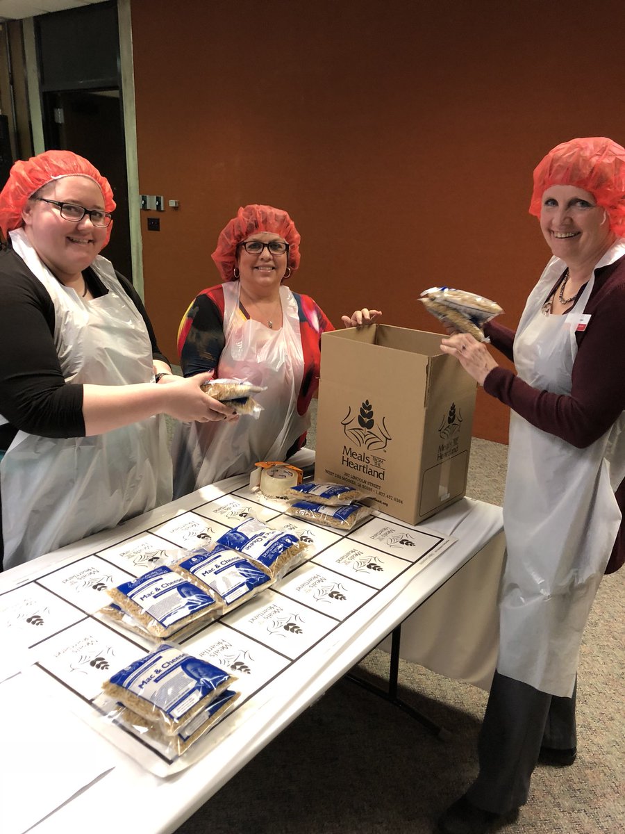 ISUExtDallasCo's tweet photo. Region 13 helping to make a difference. @ISUExtension @ISUExtDallasCo @ISUExtPolk #StrongIowa @MftH https://t.co/nm2qoZzE2T