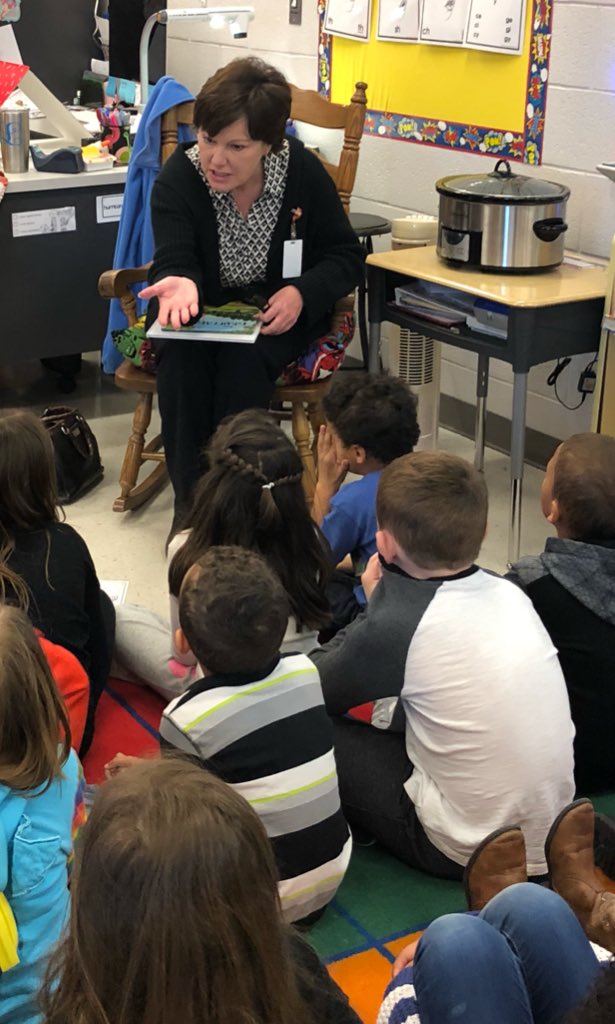 micheleyoung04's tweet photo. So nice to have our RCS central office friends read today.  The kids LOVED it.  @RobCoSchools #WeAreRCSTN @stephenmhudak @_stephaniemason https://t.co/fZ74RcGr0Z