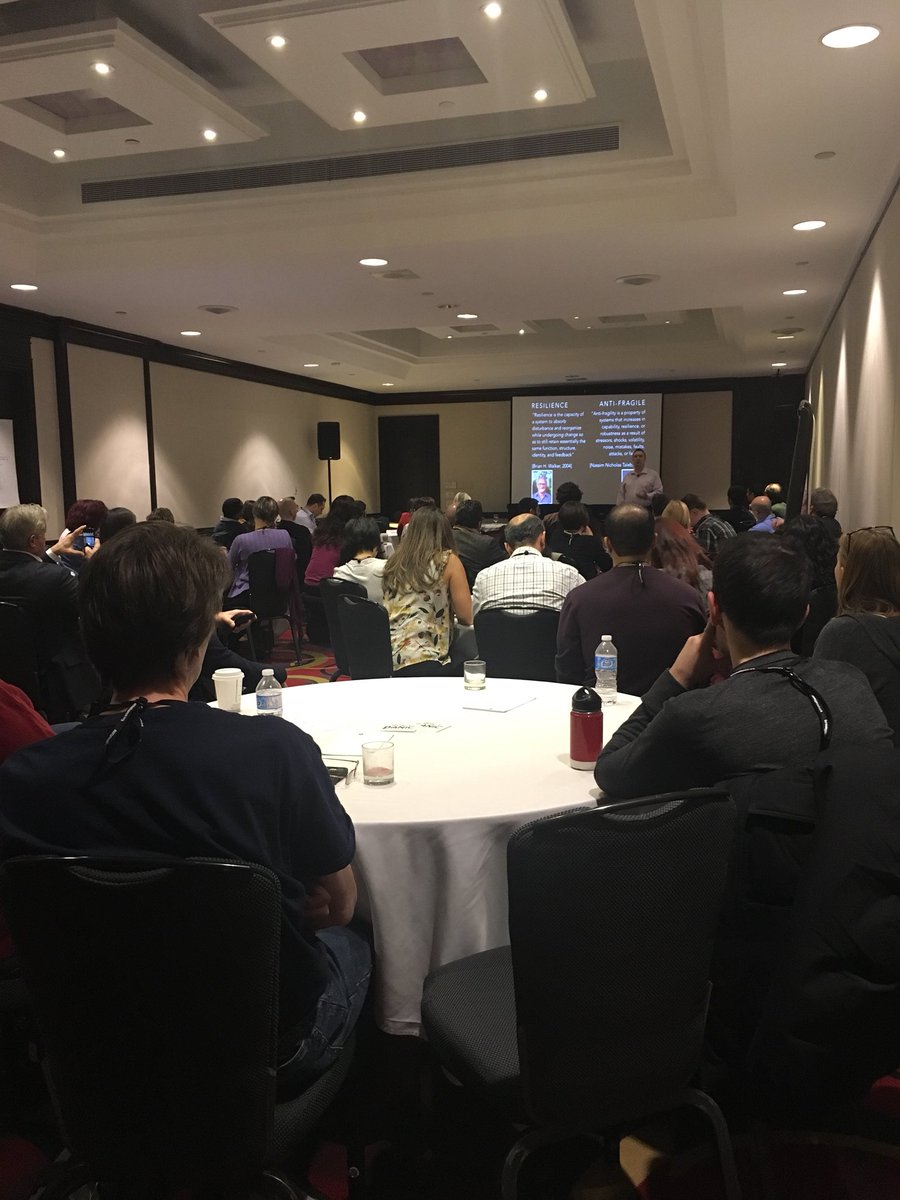 MelissaDBoggs's tweet photo. Full house for @davesharrock as he talks about creating resilient organizations. #sgcan https://t.co/nOJU95WjvW