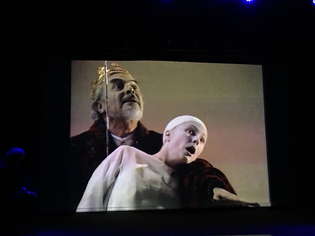 OfficinPasolini's tweet photo. Si è conclusa ora ad #OfficinaPasolini la serata dedicata a #GiorgioStrehler in cui Walter Pagliaro, con Massimo Venturiello e Nicola Fano ha parlato della figura del grande regista in particolar modo soffermandosi sulla messa in scena de “La Tempesta” di #Shakespeare, del 1978. https://t.co/HpFIaLzwOO