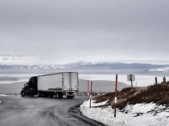 ca_truck_driver's tweet photo. "Freedom is the oxygen of the soul" -Moshe Dayan 💭👌#freedom #truckingfreedom #truckdriver #truckdriverlife #truck #trucking #truckin #truckerlife #truckertravels #truckdriving #truckdriver #truckdrivers #usatrucking #usatrucks #usatrucking #truckerwa… https://t.co/xF7Z945Oeg https://t.co/5gN9CDFhvm