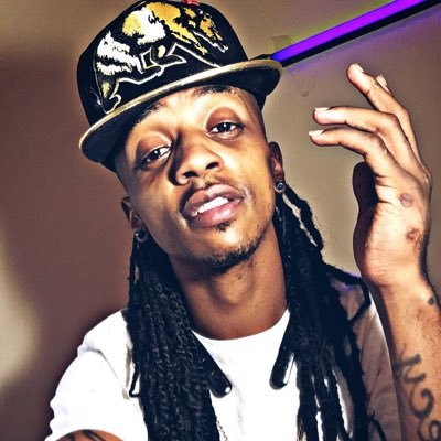 anrfactory's tweet photo. PRVPHXCY @prvphxcy – King Flows; The Poetic Rap Line Of Best Fit #illinoishiphop #HHMH #realhiphop #hiphopmusic #darealdonpolo #chicago #chicagoland #chicagoblogger #chicagofood #chicagohiphop #chicagohiphopmusic #chicagorappers #chicagorapper #chicagora https://t.co/zYgvfJ5bYI https://t.co/eh7DODRXca