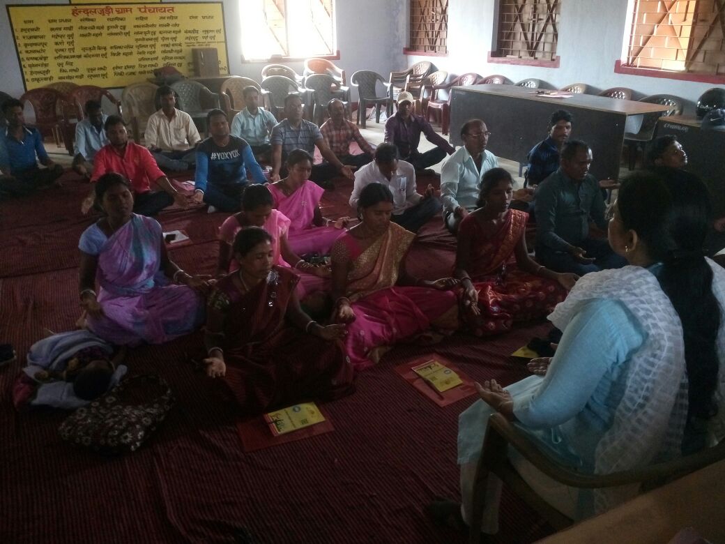 JharkhandRising's tweet photo. She understands how panchayats function&amp;dysfunction. Post Happiness &amp; Good Governance training she delivers in interior parts of Jharkhand,gets regular calls from Mukhiyas,ward members asking her advice,how they can form  Standing Committees &amp; turn the PRI Act into reality. https://t.co/343lHpji2z
