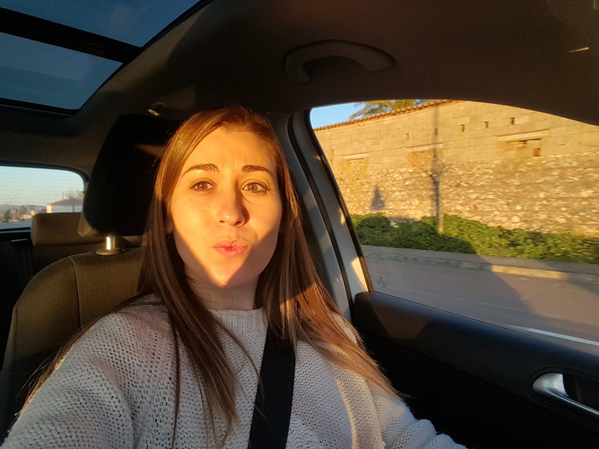 laura_87tp's tweet photo. ....Y una semanita de vacaciones...#SemanaSanta #Vacances #ByeHospi #ADesconectar https://t.co/RWdvEWT2ji