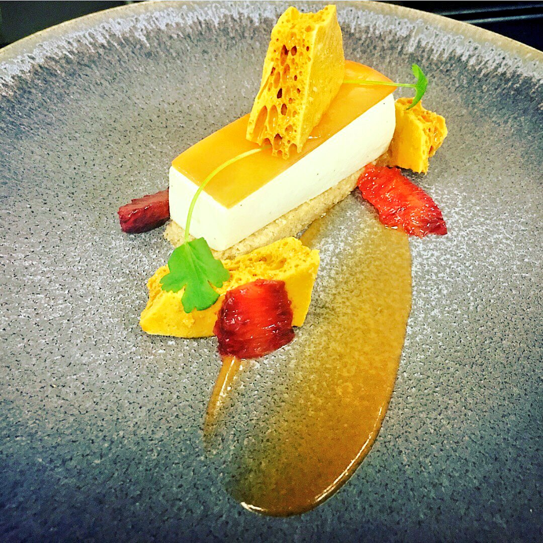 Mascarpone and grand marnier mousse, blood orange and honeycomb <a href="/Claudia63850883/">Claudia Maia</a> <a href="/GPicassoParr/">Gracie Picasso-Parr</a> <a href="/Stevencooper86/">Steven cooper</a> <a href="/PNederfors/">Petra nederfors</a> @stevefowler1979 <a href="/DecenMelinda/">Melinda Decenvirale</a> <a href="/carmen_cata/">Carmen Constantin</a>  #mondays 👩‍🍳