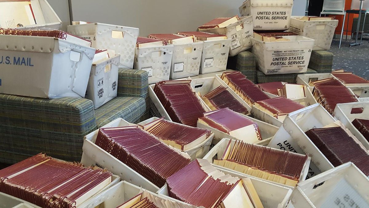 Admission decisions have been made and are on route to your town. Try your best to stay calm– and check your mail, #Lafayette187!