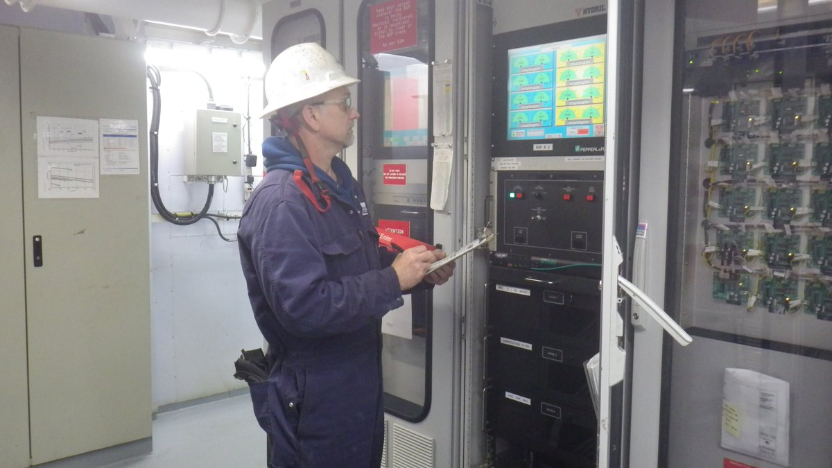 SubseaSolutions's tweet photo. Visual inspections are still very much needed in the oil and gas industry and are not going away. Read more about what an inspection includes here and we can assist with government paperwork > https://t.co/LBJMwrxgyi https://t.co/7mjsLP8mWY
